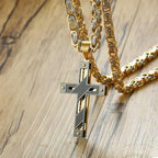 Corrente com Crucifixo- Banhado a Ouro 18k